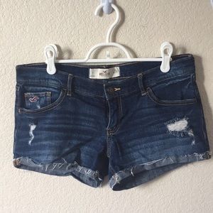 HOLLISTER JEAN SHORTS